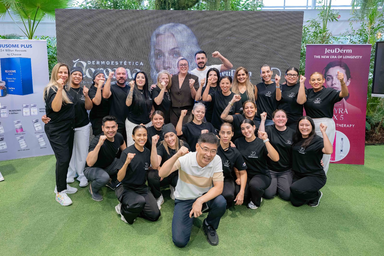 Práctica presencial con mascarilla coreana profesional en JD Yuversity